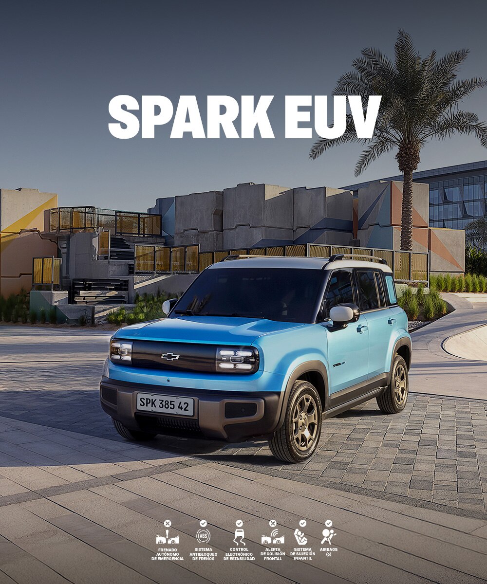 Chevrolet Spark EUV color azul estacionado